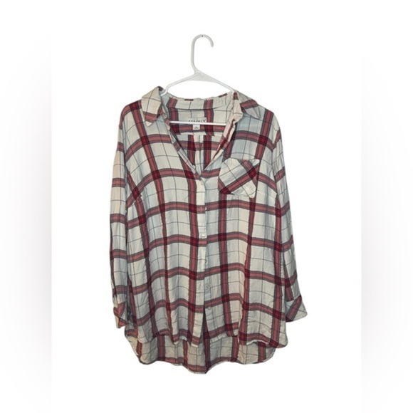 Ava & Viv Red and White Plaid Boxy Button Down Shirt - Picture 1 of 4